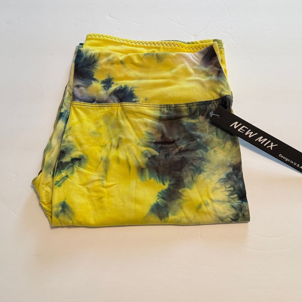 CLEARANCE New Mix Yellow and Black Tie-Dye Leggings